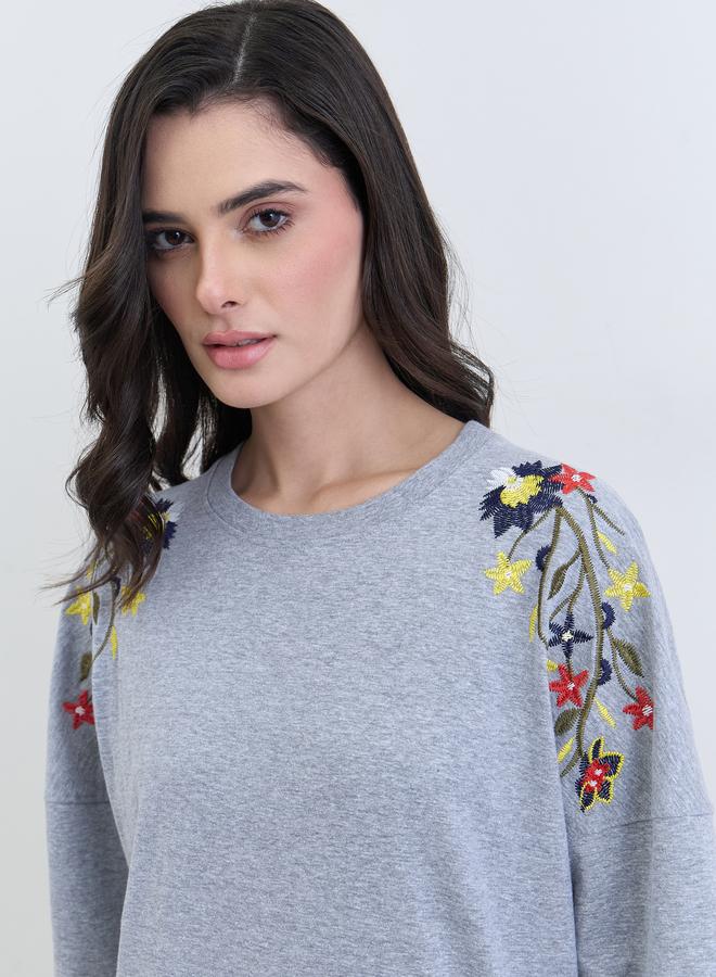 Styli Grey Floral Embroidered Oversized T-Shirt - Image 3